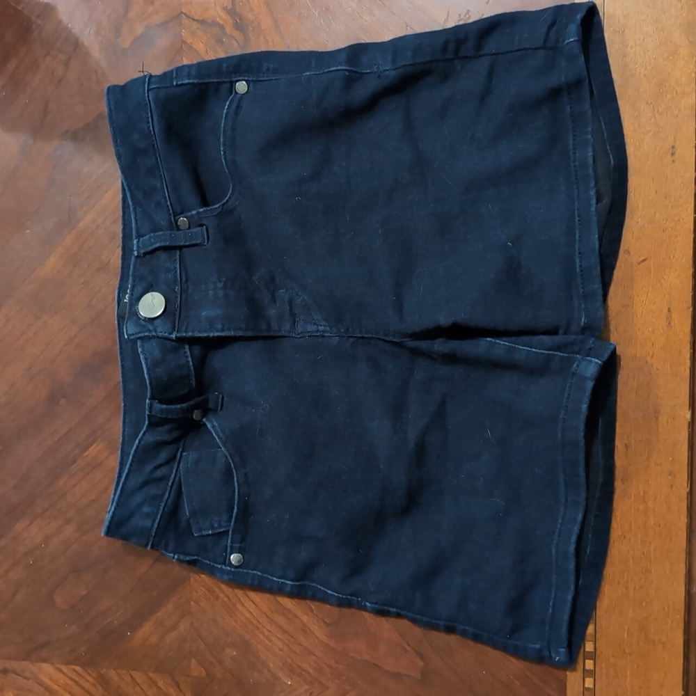 1822 Denim shorts in dark blue size 10